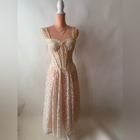 Lacemade The Glass Candy Corset Dress - Picture 15 of 16